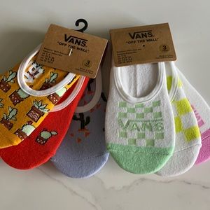 Vans “off the wall” socks. Brand New.